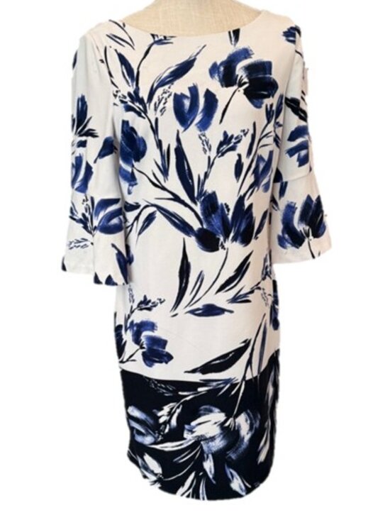 Vince Camuto Dresses & Skirts - Vince Camuto White and Navy Floral Midi Dress